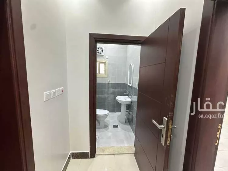 شقة للإيجار في شارع ابن يوسف, حي الرحمانية, مدينة جدة, منطقة مكة المكرمة صورة 3