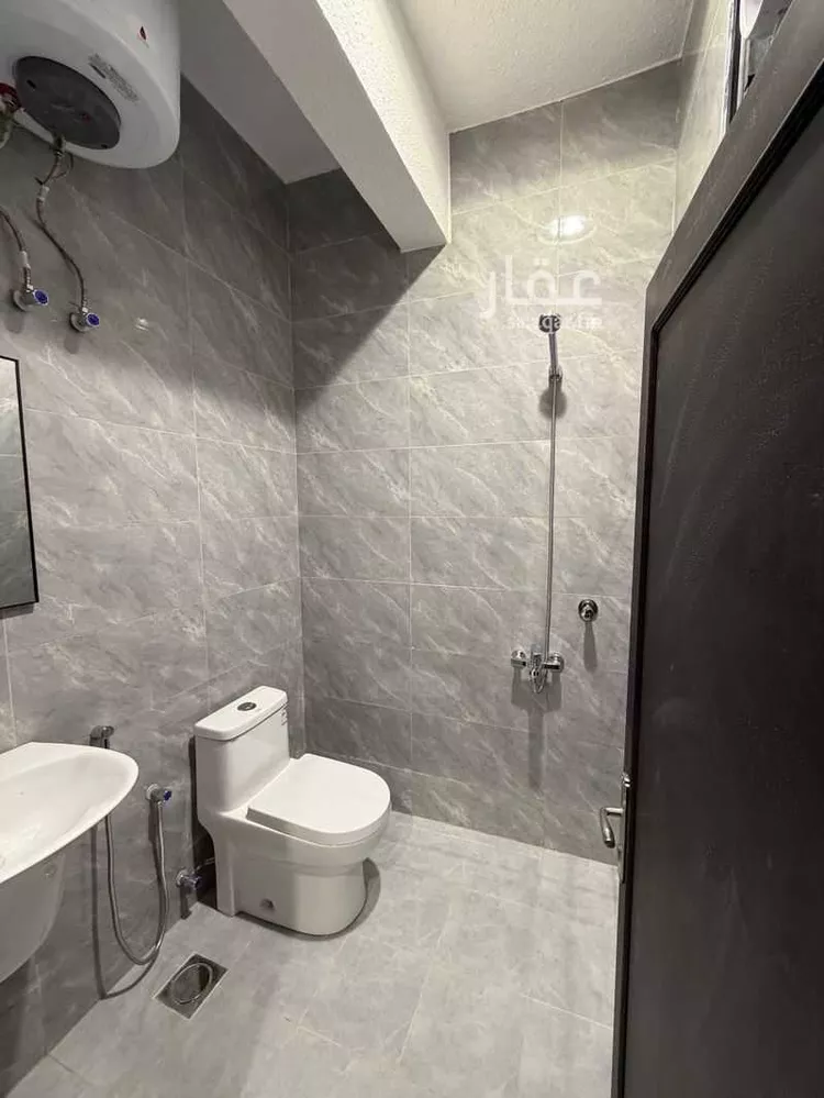 عمارة للإيجار في شارع ابن سهل, حي الخالدية, مدينة الرياض, منطقة الرياض صورة 3