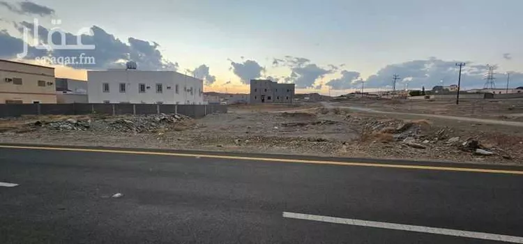 أرض للبيع في شارع وهب الجمحي ، العقيق ، العقيق