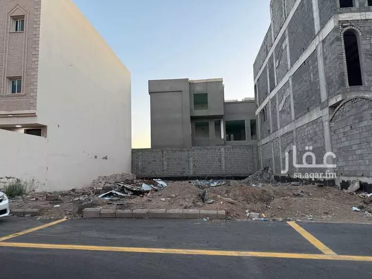 أرض للبيع في شارع ممر مشاه 2319, حي الحديقة, مدينة المدينه المنوره, منطقة المدينة المنورة