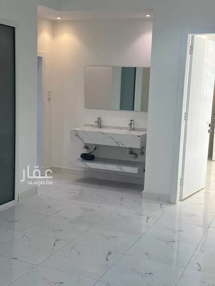 فيلا للبيع في شارع إسماعيل بن أبي اليسر, حي العارض, مدينة الرياض, منطقة الرياض صورة 5
