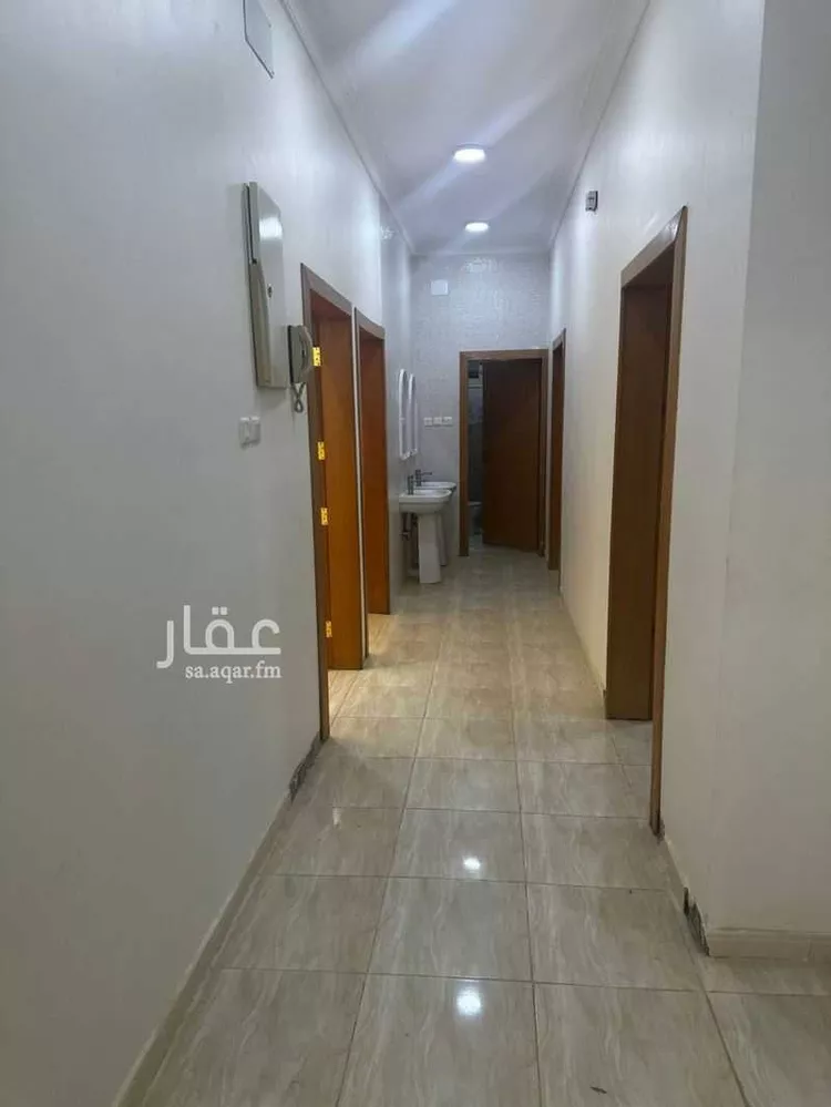شقة للإيجار في شارع غلام قادر قريشي, حي الزاوية, مدينة خميس مشيط, منطقة عسير صورة 3