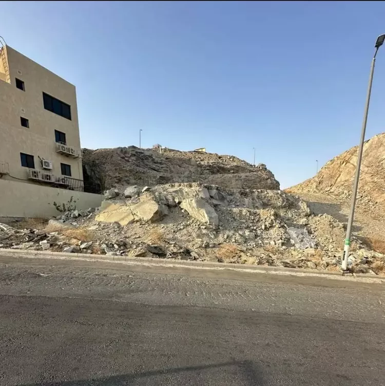 أرض للبيع في شارع عباد بن قيس بن عبسه رضي الله عنه, حي أم الجود, مدينة مكة المكرمة, منطقة مكة المكرمة 3