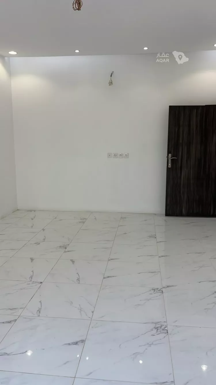 Apartment for Rent in Al Jumum Al Ghozaait