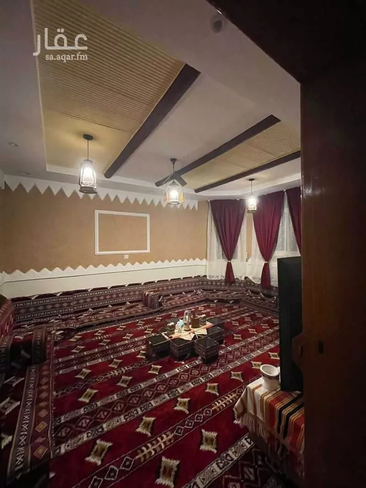 عمارة للبيع في شارع حمزة الجعلي, حي الزهور, مدينة أبها, منطقة عسير صورة 3