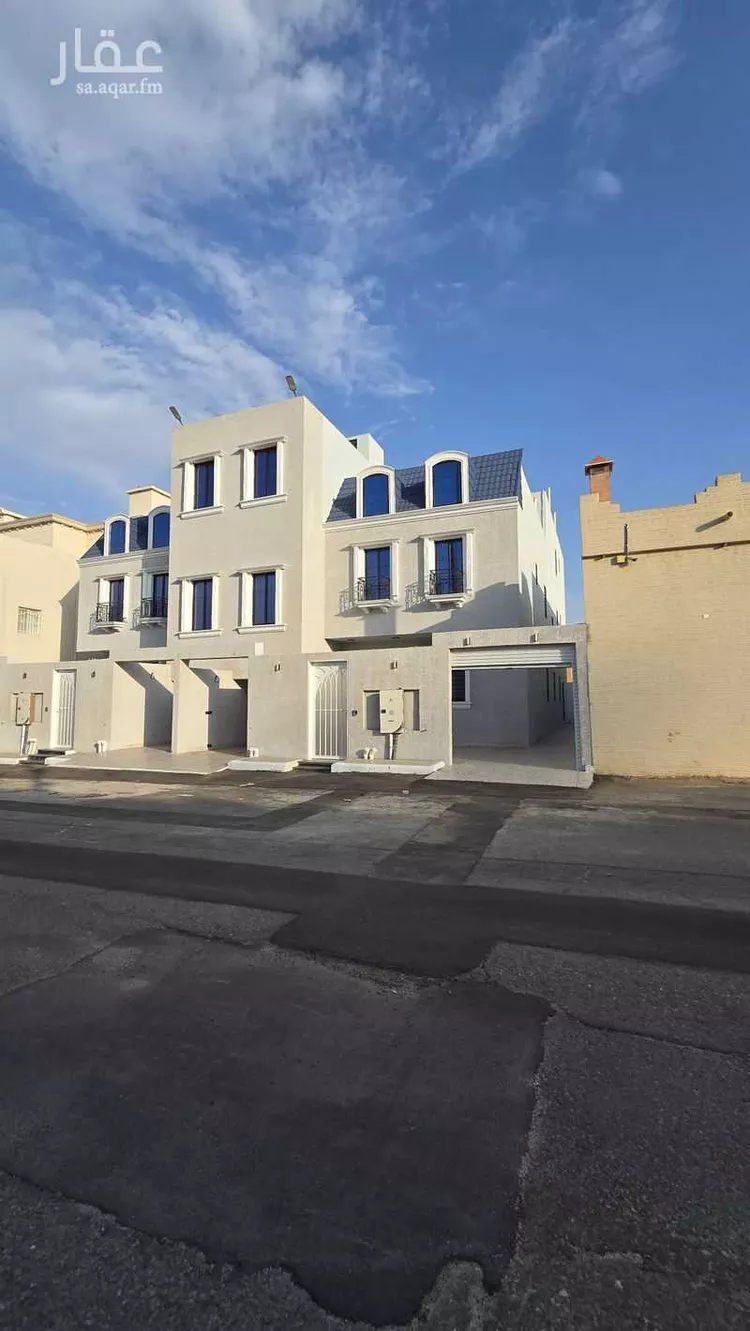 شقة للبيع في شارع عبدالرحمن الزواوي, حي الزهور, مدينة أبها, منطقة عسير