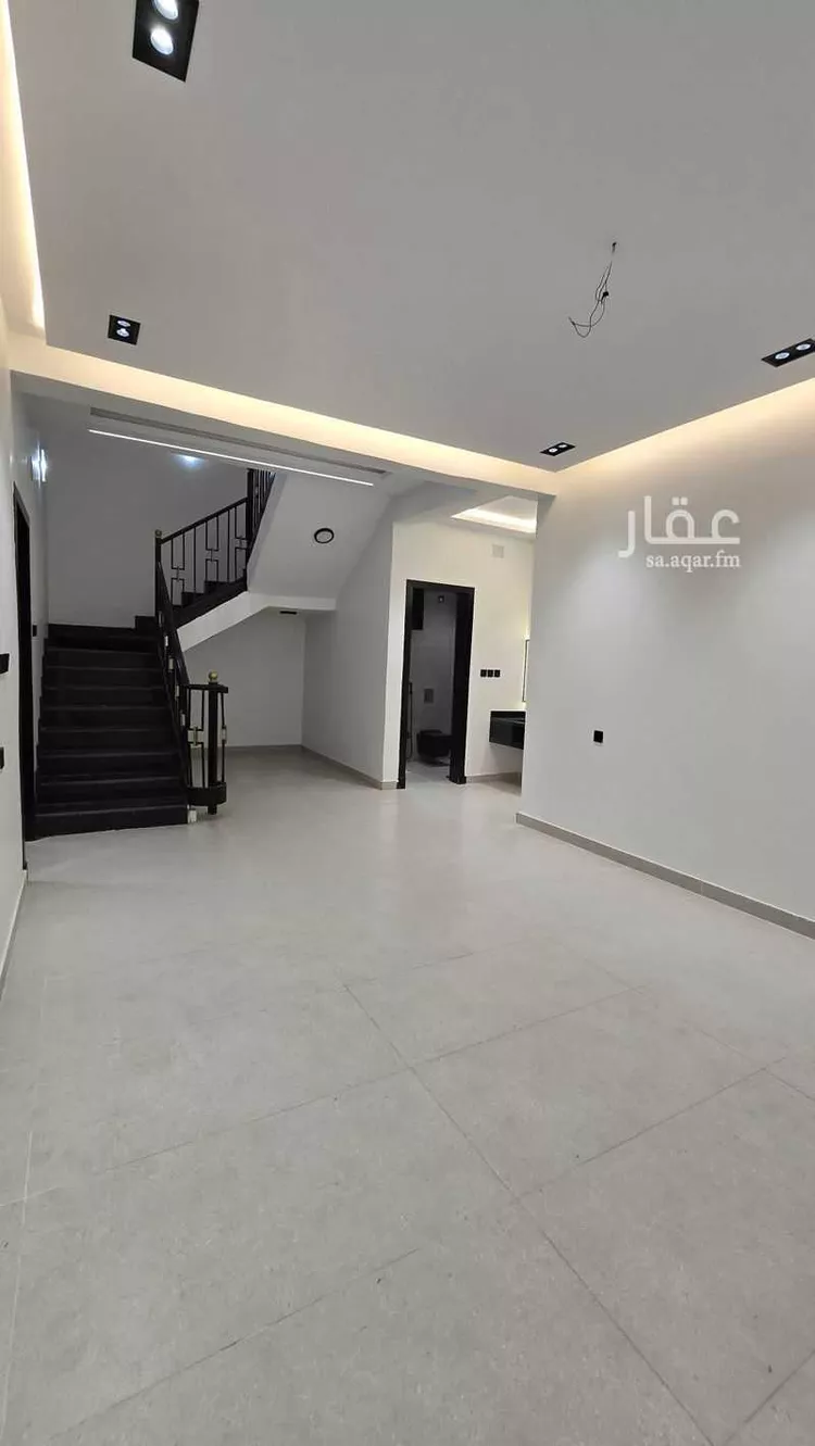 شقة للبيع في شارع عبدالرحمن الزواوي, حي الزهور, مدينة أبها, منطقة عسير 10