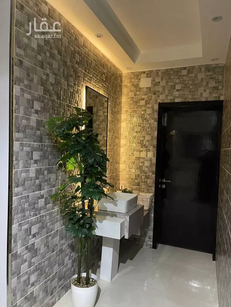 Building for Sale in Khamis Mushait Ar Rabie 15