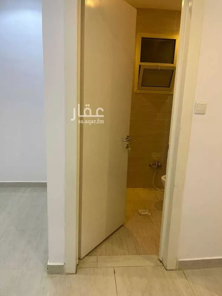 فيلا للبيع في شارع عبدالقادر السعدي, حي عكاظ, مدينة الرياض, منطقة الرياض 22