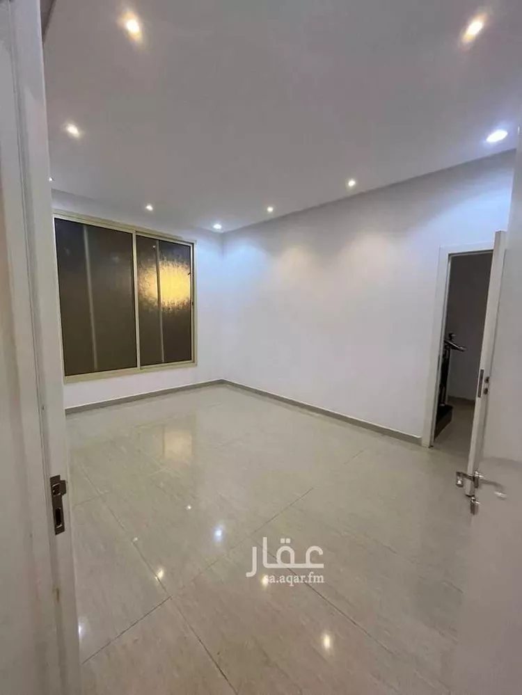 فيلا للبيع في شارع عبدالقادر السعدي, حي عكاظ, مدينة الرياض, منطقة الرياض 8