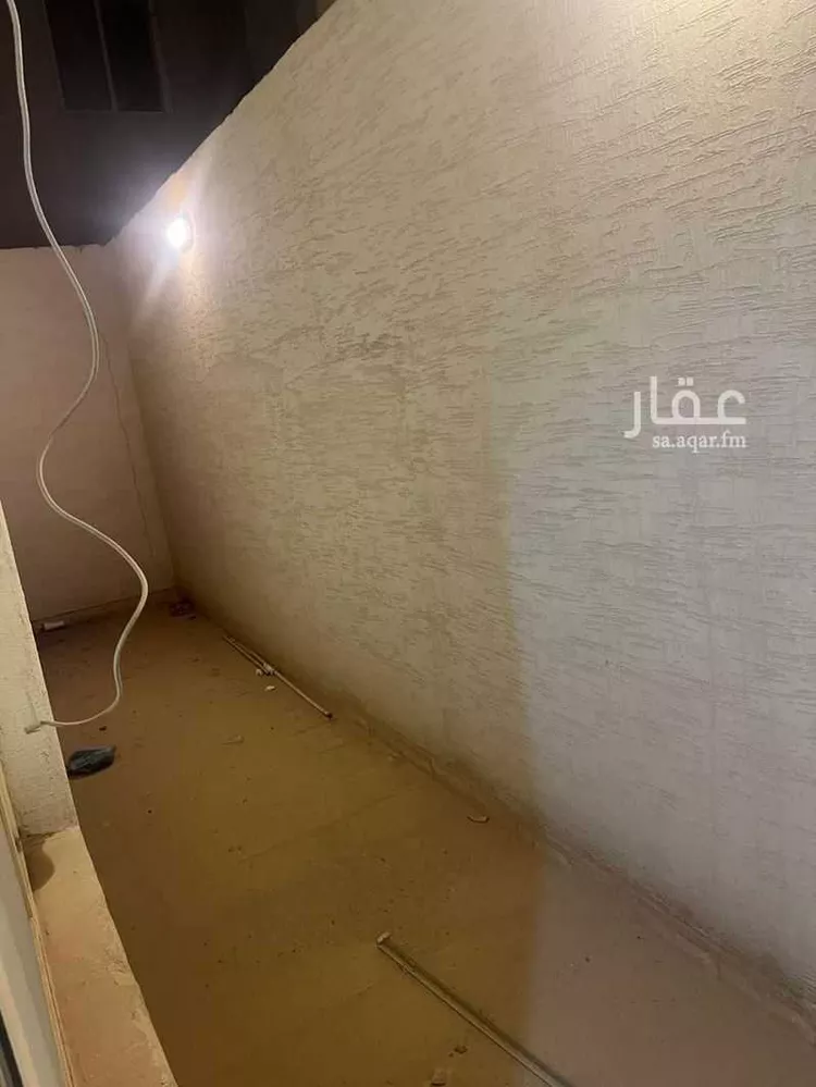 فيلا للبيع في شارع عبدالقادر السعدي, حي عكاظ, مدينة الرياض, منطقة الرياض 15