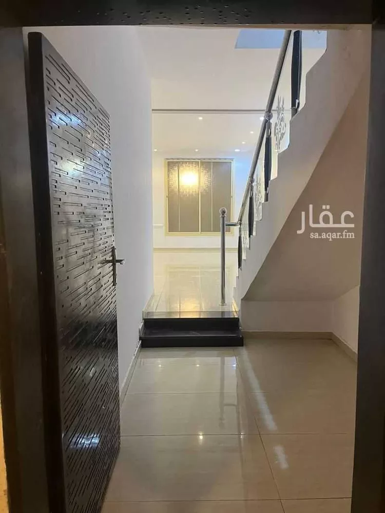 فيلا للبيع في شارع عبدالقادر السعدي, حي عكاظ, مدينة الرياض, منطقة الرياض صورة 5