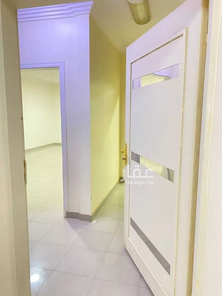 شقة للإيجار في شارع محمد بن القاسم, حي المروج, مدينة المزاحمية, منطقة الرياض 8