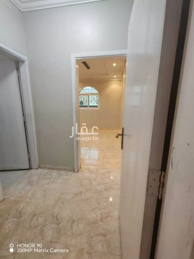 فيلا للبيع في شارع وادي الشعبة, حي بدر, مدينة الرياض, منطقة الرياض 10