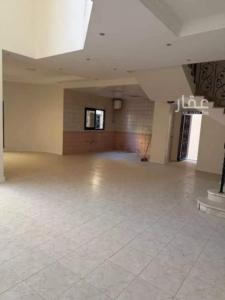 فيلا للإيجار في شارع الشبارقة, حي إشبيلية, مدينة الرياض, منطقة الرياض صورة 5