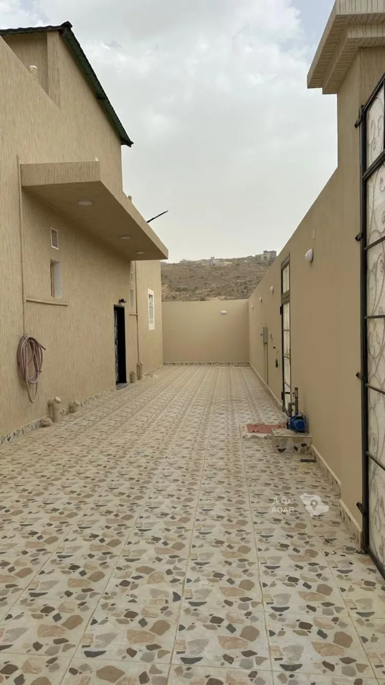 شقة للإيجار في شارع (حي ج5)  74, حي الواحة, مدينة الباحة, منطقة الباحة 5
