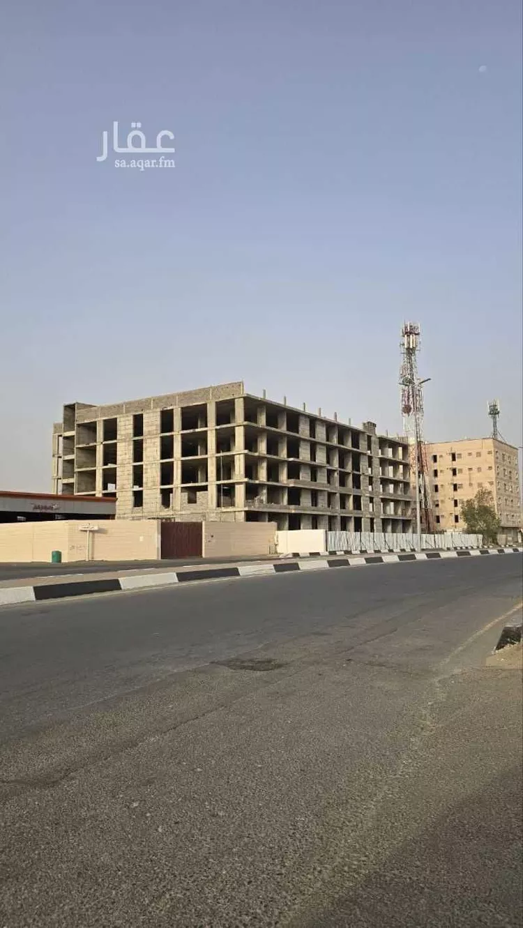 عمارة للبيع في شارع شارع البحر, حي النهضة, مدينة بيش, منطقة جازان صورة 2