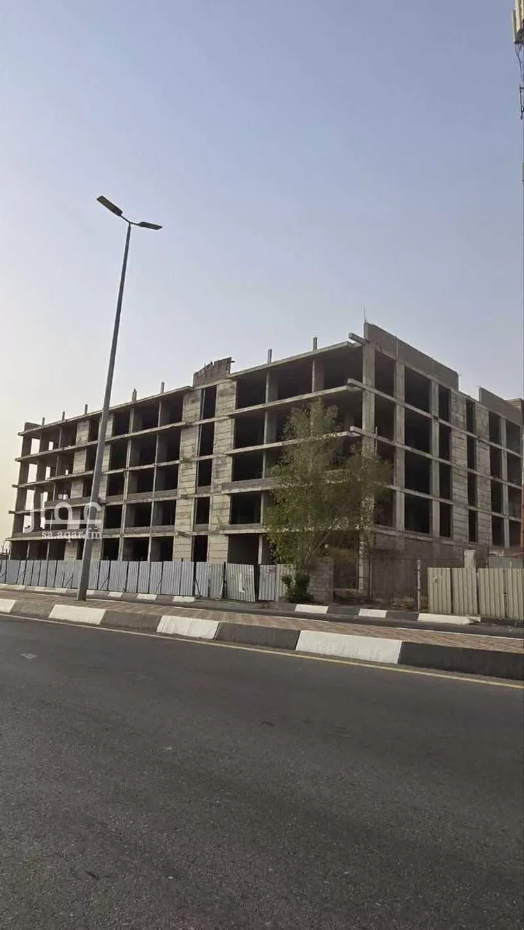 عمارة للبيع في شارع شارع البحر, حي النهضة, مدينة بيش, منطقة جازان