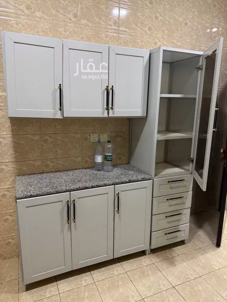 شقة للإيجار في شارع العشاب ، حي المعيزلة ، الرياض ، منطقة الرياض صورة 3