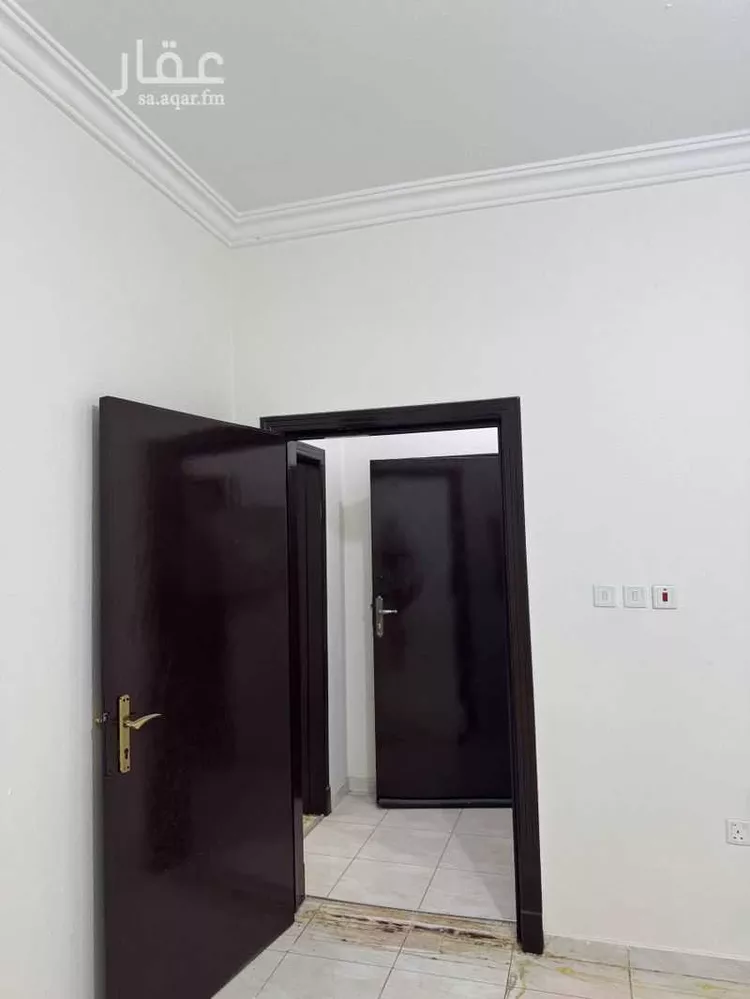 شقة للإيجار في شارع العشاب ، حي المعيزلة ، الرياض ، منطقة الرياض