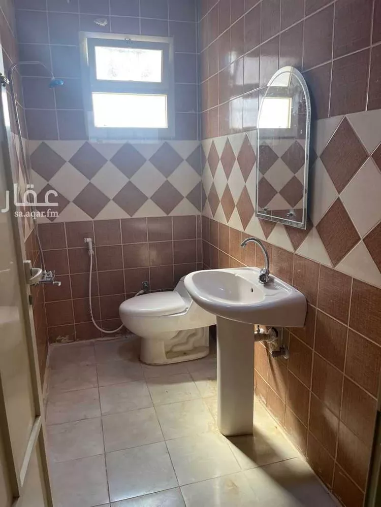 شقة للإيجار في شارع 7482496, حي العزيزية الأول, مدينة الاحساء, المنطقة الشرقية صورة 2