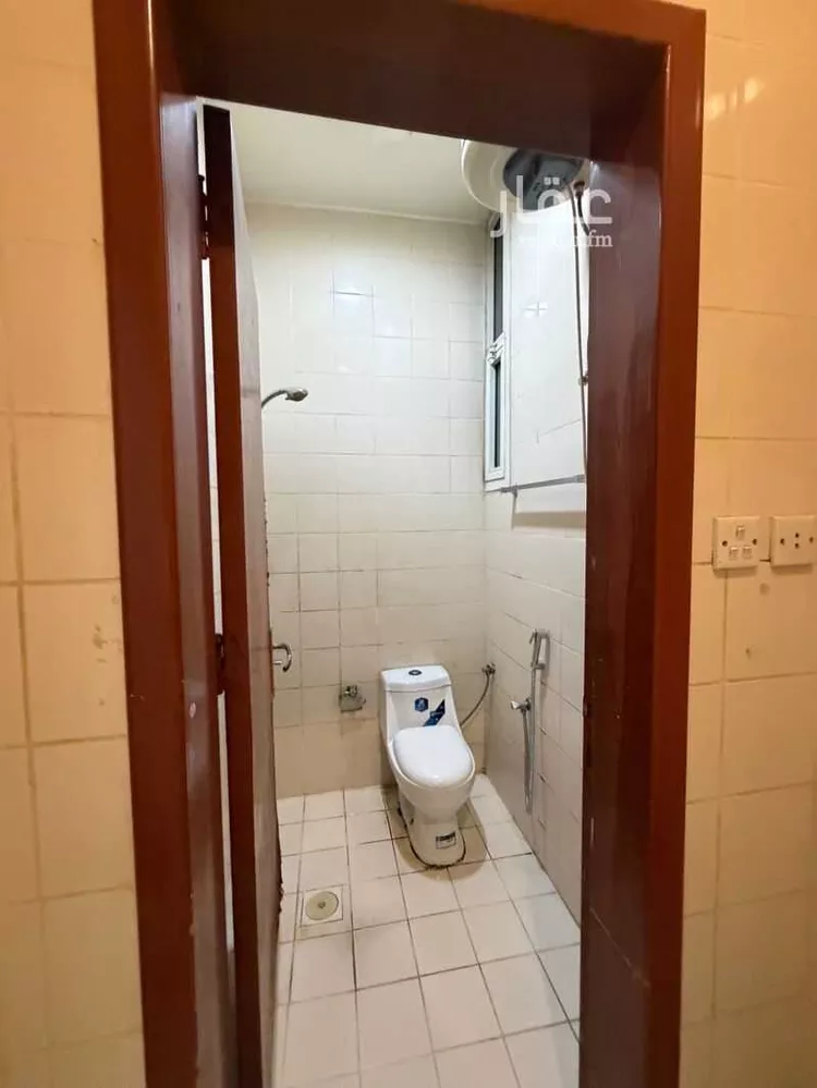 شقة للإيجار في شارع طريق صلاح الدين الايوبي, حي الربوة, مدينة الرياض, منطقة الرياض صورة 3