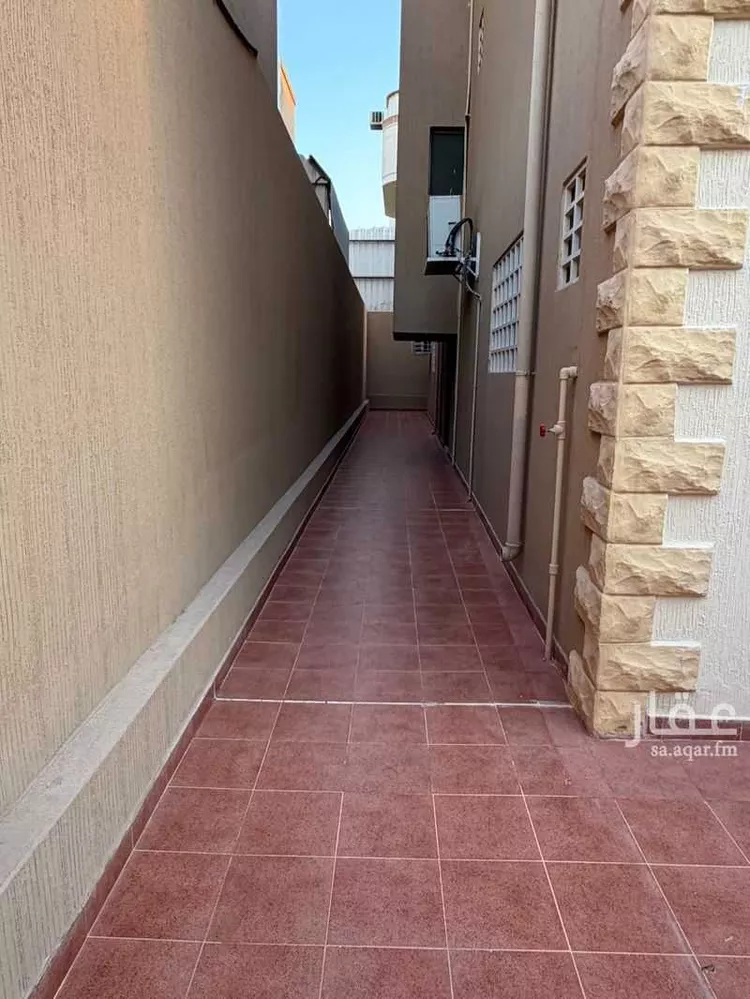 فيلا للبيع في شارع الصافي, حي الربوة, مدينة الرياض, منطقة الرياض صورة 2