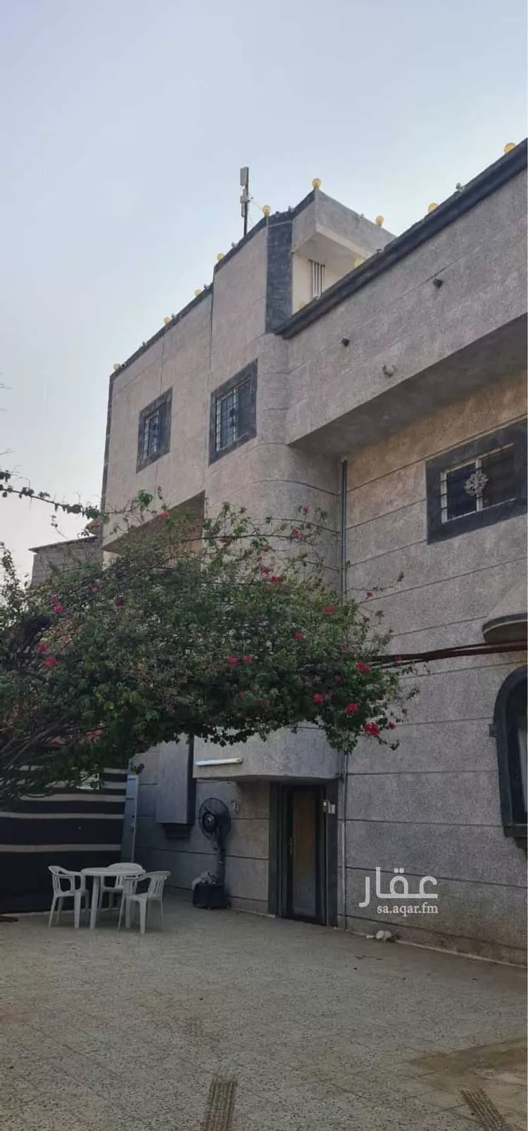 عمارة للبيع في أبو حجر صورة 5
