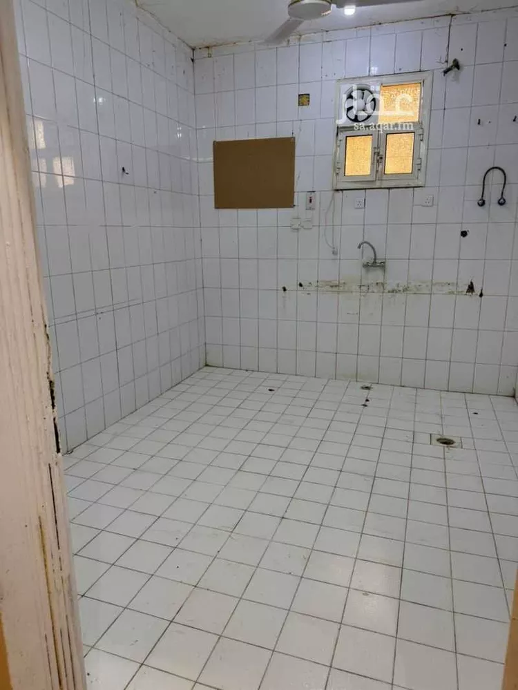 Apartment for Rent in Baish ALKHALIDIYA DIST 8