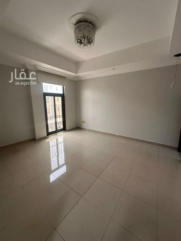 شقة للإيجار في شارع جبل شدقم, حي الحمراء, مدينة الخبر, المنطقة الشرقية
