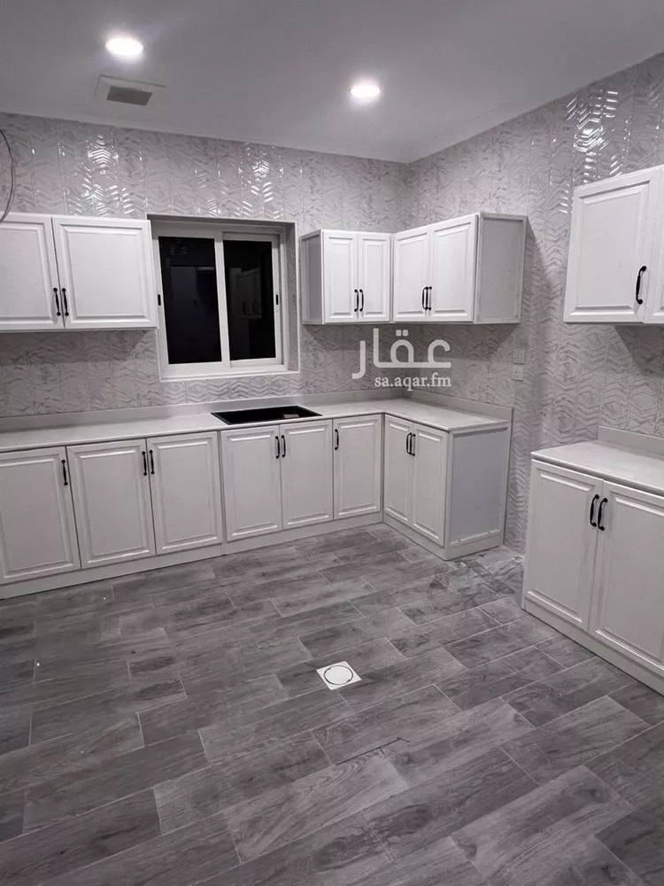 شقة للإيجار في شارع 12ا, حي الحمراء, مدينة الخبر, المنطقة الشرقية صورة 2