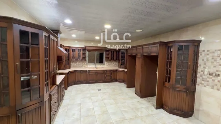 فيلا للإيجار في شارع عبدالرحمن ابن ابي عقيل, حي طيبة, مدينة الدمام, المنطقة الشرقية صورة 3