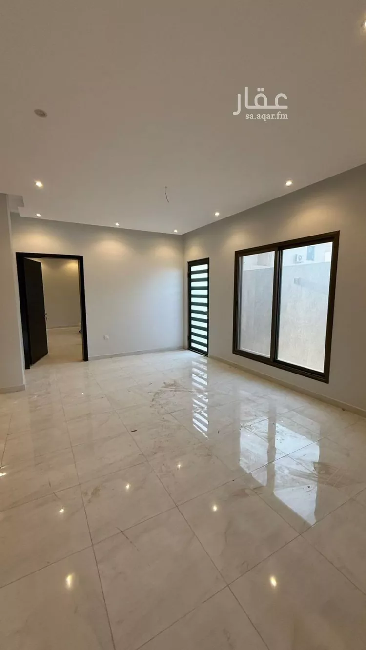 فيلا للبيع في شارع الاعتماد, حي الأمواج, مدينة الخبر, المنطقة الشرقية صورة 2