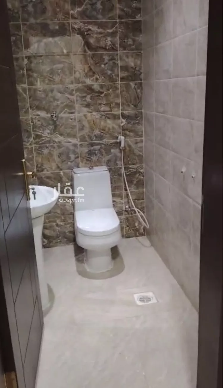 شقة للإيجار في شارع ابن عماد البحراني, حي الصفاء, مدينة جدة, منطقة مكة المكرمة صورة 3