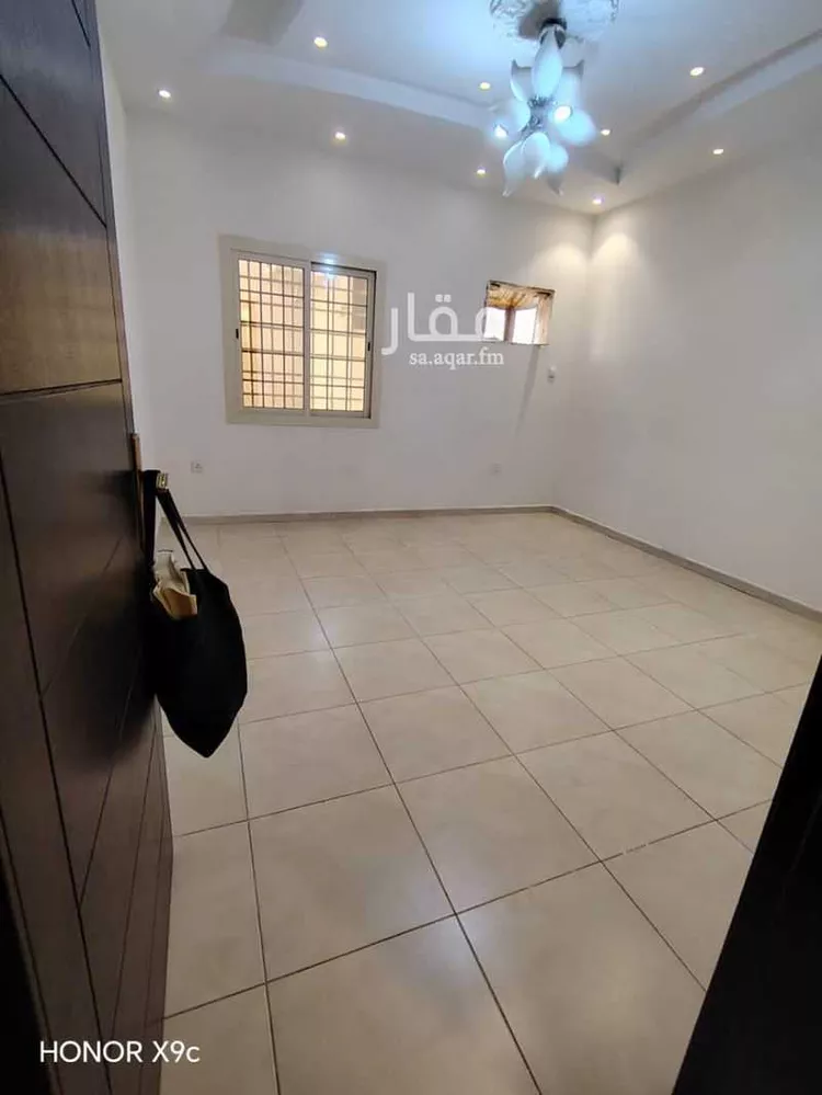 شقة للإيجار في شارع أحمد بن نبهان الحافظ, حي مريخ, مدينة جدة, منطقة مكة المكرمة صورة 2