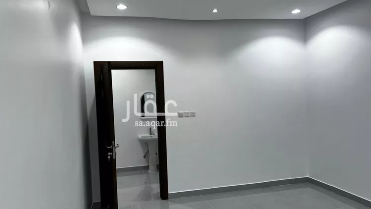 شقة للإيجار في شارع سعد بن سهل, حي اليرموك, مدينة حفر الباطن, المنطقة الشرقية صورة 2