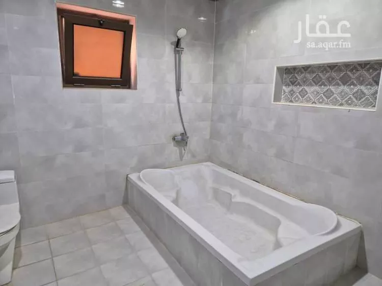 Floor for Rent in Al Hofuf Gothaa 10