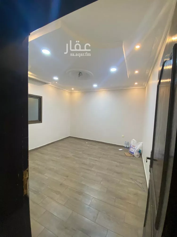 شقة للإيجار في شارع ابن الزبير, حي الزهور, مدينة الدمام, المنطقة الشرقية صورة 2