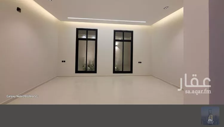 Floor for Sale in Riyadh Al Janadriyah 12