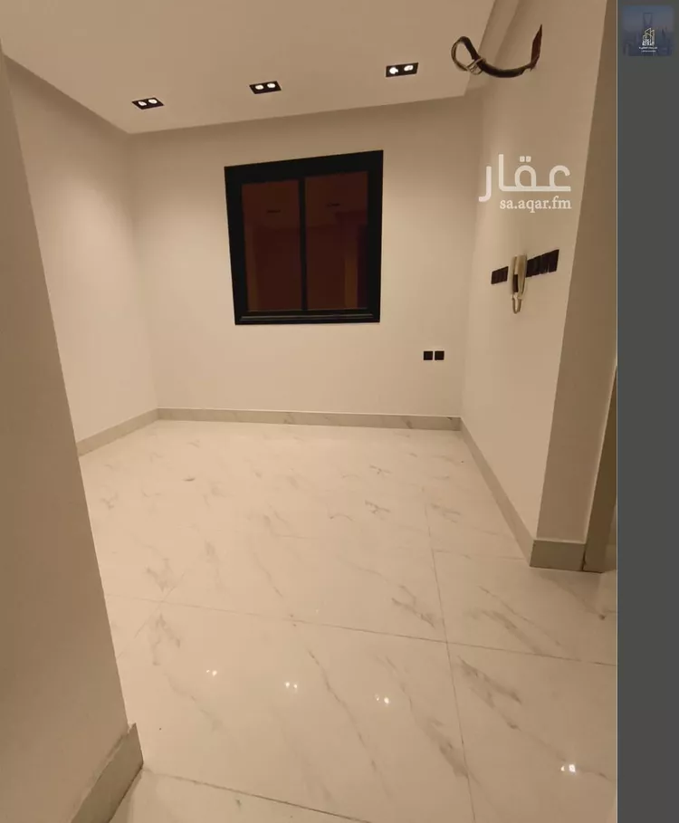 دور للبيع في شارع الغصون, حي الجنادرية, مدينة الرياض, منطقة الرياض 8