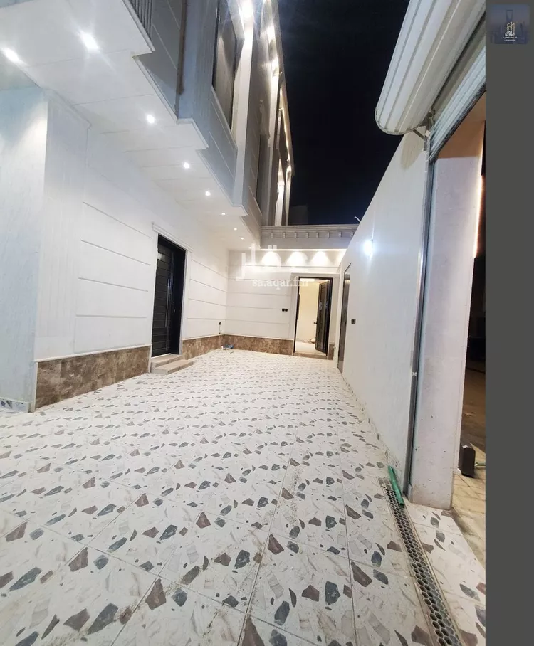 دور للبيع في شارع الغصون, حي الجنادرية, مدينة الرياض, منطقة الرياض 15
