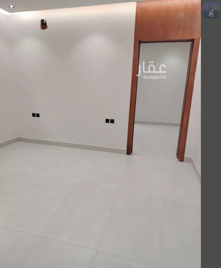 Floor for Sale in Riyadh Al Janadriyah 8