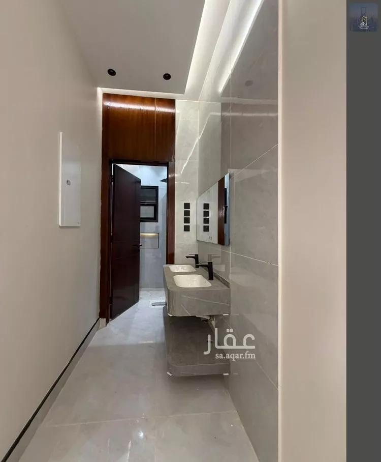 دور للبيع في شارع السويلمي, حي الجنادرية, مدينة الرياض, منطقة الرياض 8