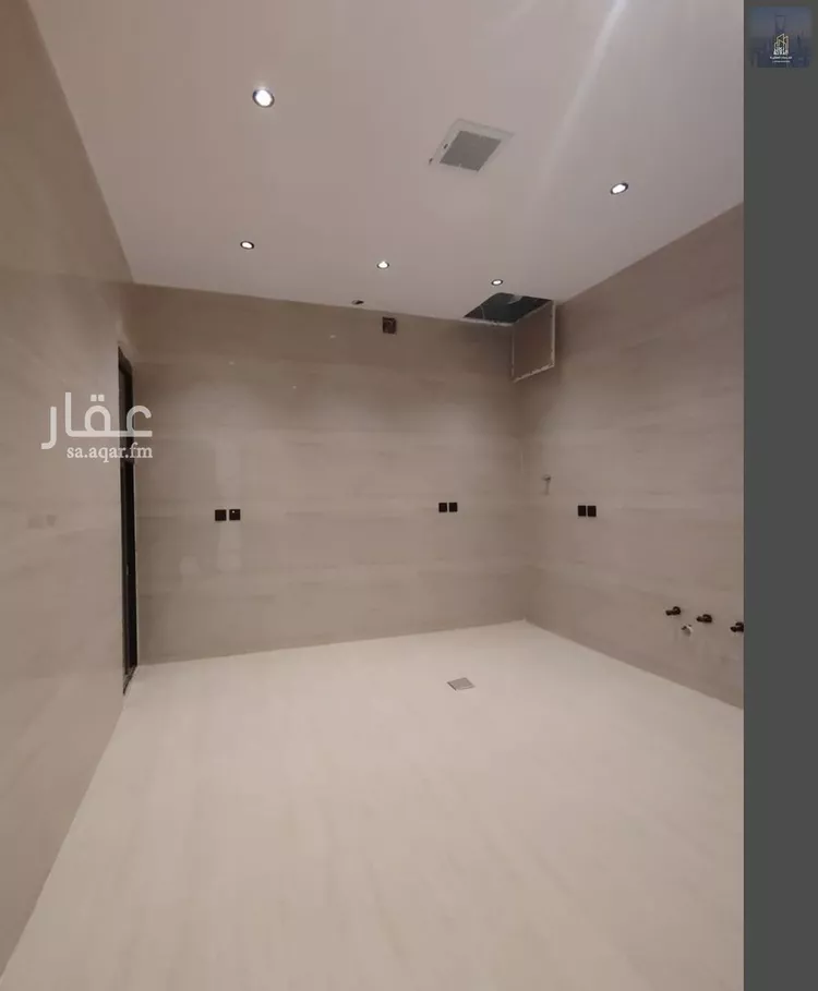 فيلا للبيع في شارع بوابة الشرق, حي الجنادرية, مدينة الرياض, منطقة الرياض 6