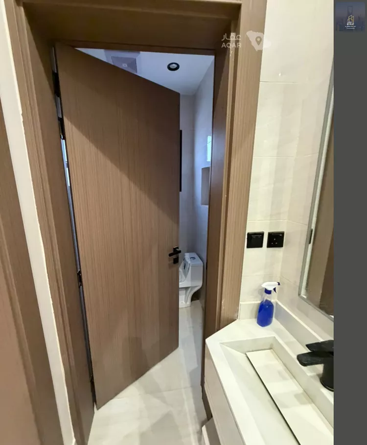 Floor for Sale in Riyadh An Nadhim 4