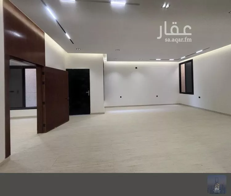 Floor for Sale in Riyadh Al Janadriyah 13