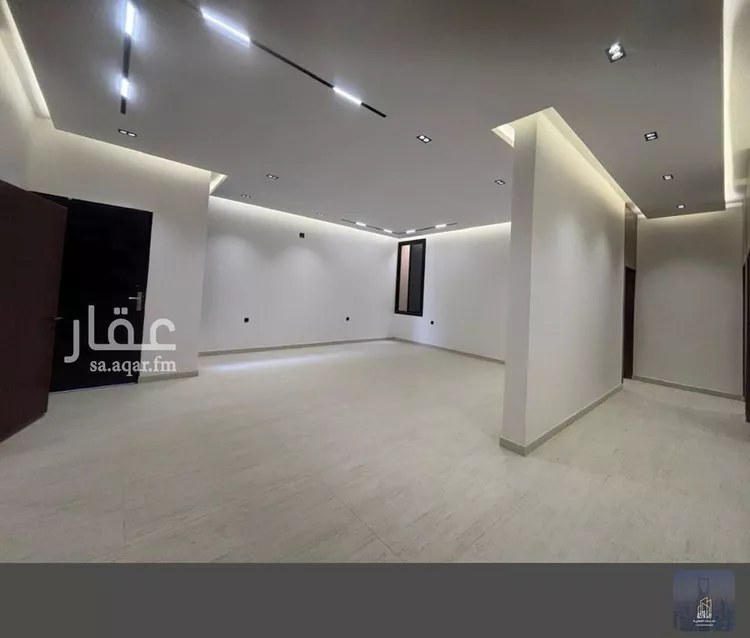 Floor for Sale in Riyadh Al Janadriyah 17