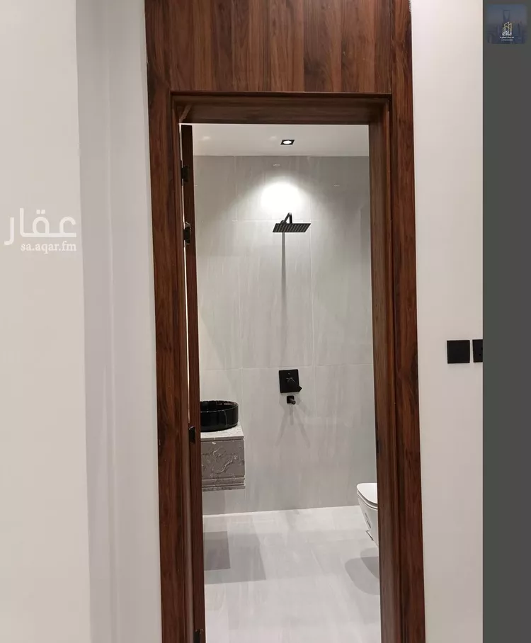 Floor for Sale in Riyadh Al Janadriyah 23