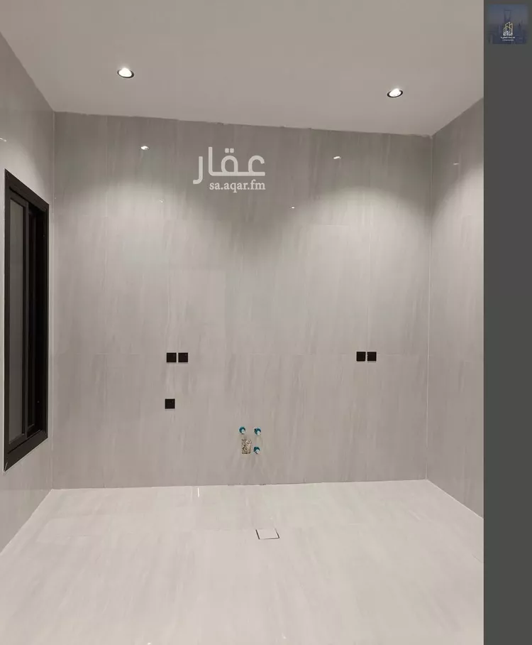 Floor for Sale in Riyadh Al Janadriyah 24