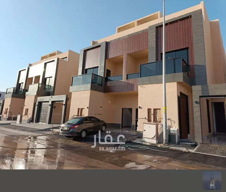 Floor for Sale in Riyadh Al Janadriyah 8